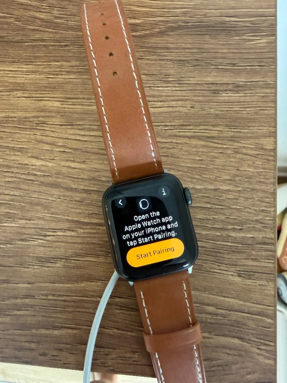 Apple Watch SE GPS, 40mm Space Gray Aluminum Case